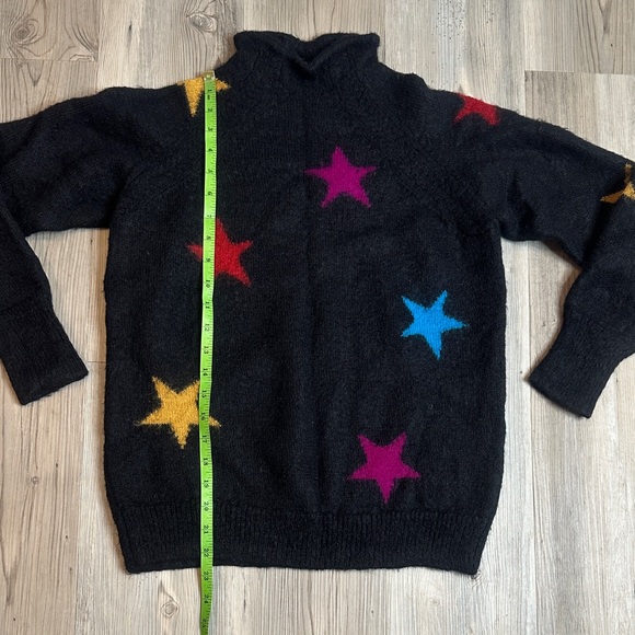 EUC Veda 100% Alpaca Wool Black Sweater with Multicolored Stars, M - Picture 8 of 10